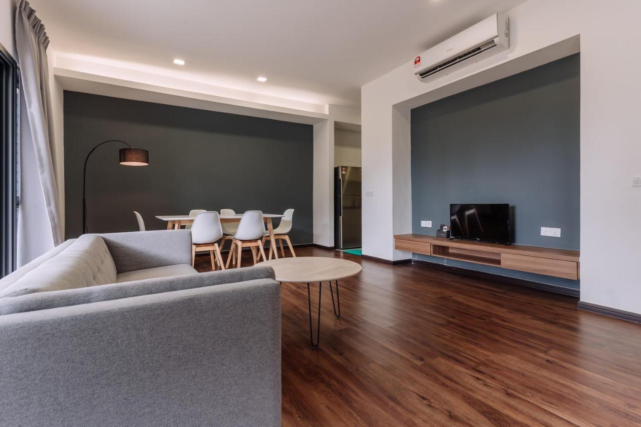 Roxy Sematan Villa & Townhouse Extérieur photo